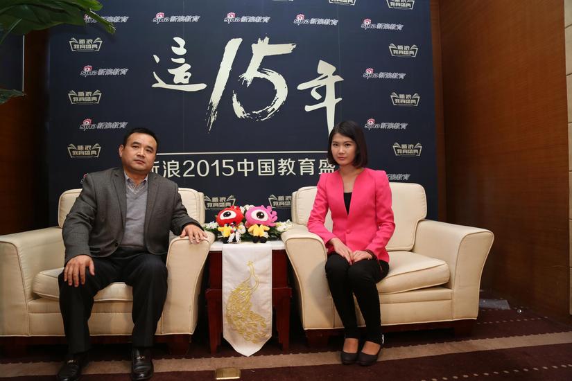 河南理工大学万方科技学院董事会董事、招生就业处处长陈斌